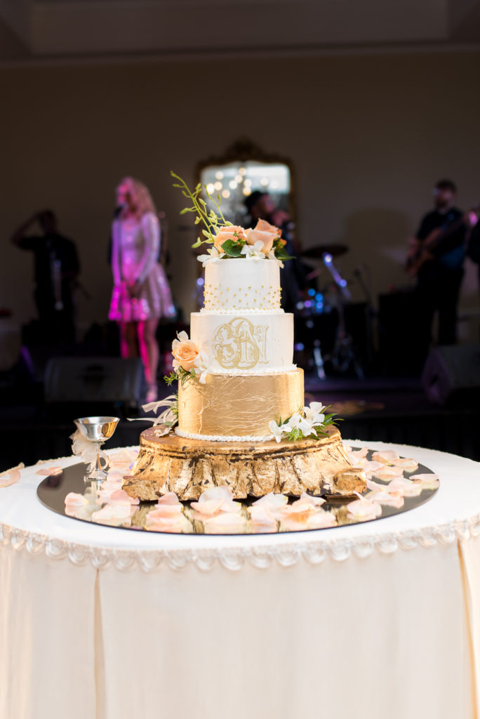 country club of columbus wedding monogrammed wedding cake